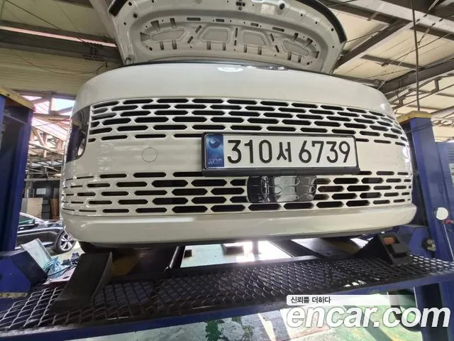 Hyundai Staria 9