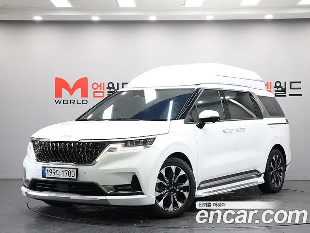 Kia Carnival 4 Gasoline 9 Signature