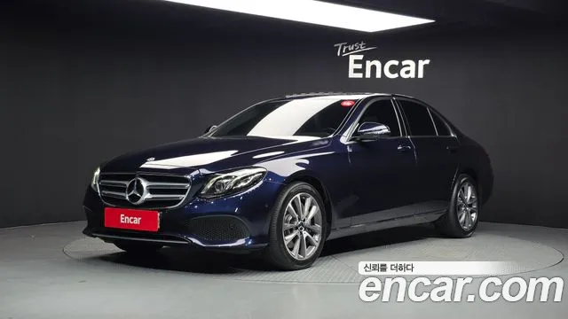 Mercedes-Benz E- W213 E300 4MATIC