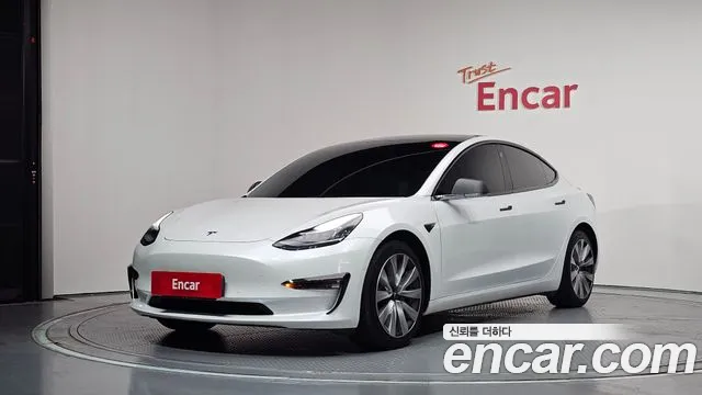 Tesla 3 RWD