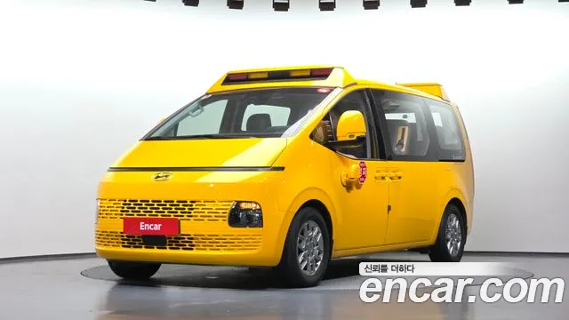 Hyundai Staria L3.5 15