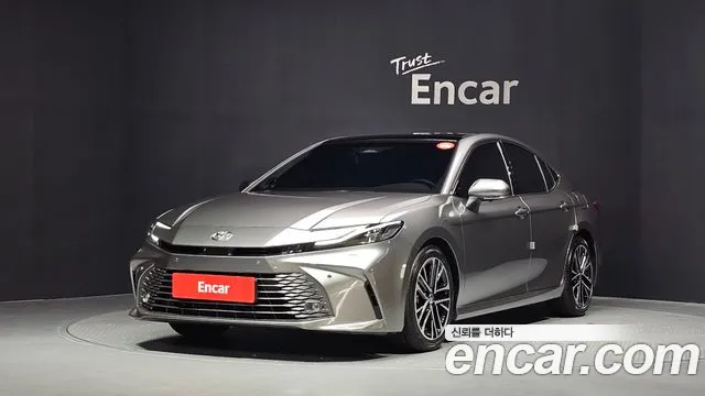 Toyota Camry (XV80) 2.5 XLE Premium Hybrid