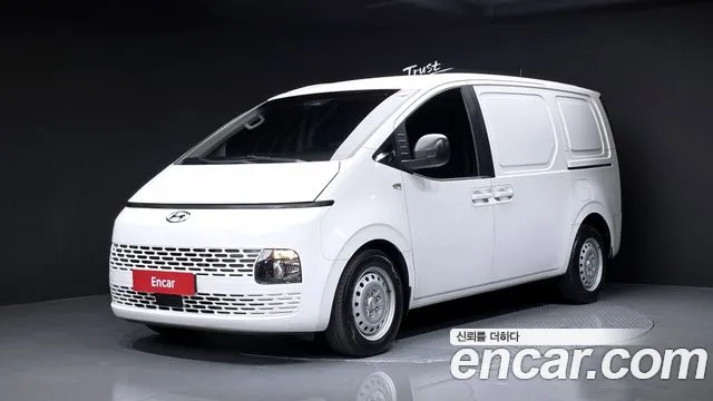 Hyundai Staria 3