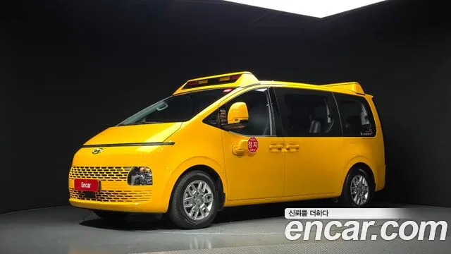 Hyundai Staria L3.5 11