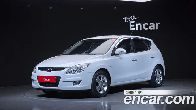 Hyundai i30 1.6 VVT Base