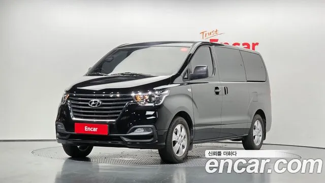 Hyundai The New Grand Starex 12