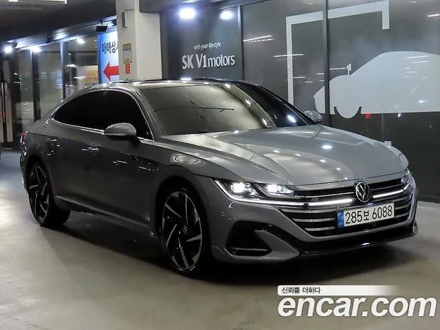 Volkswagen 2.0 TDI R-LINE 4
