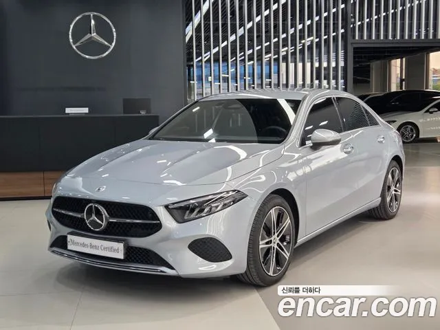 Mercedes-Benz A- W177 A220