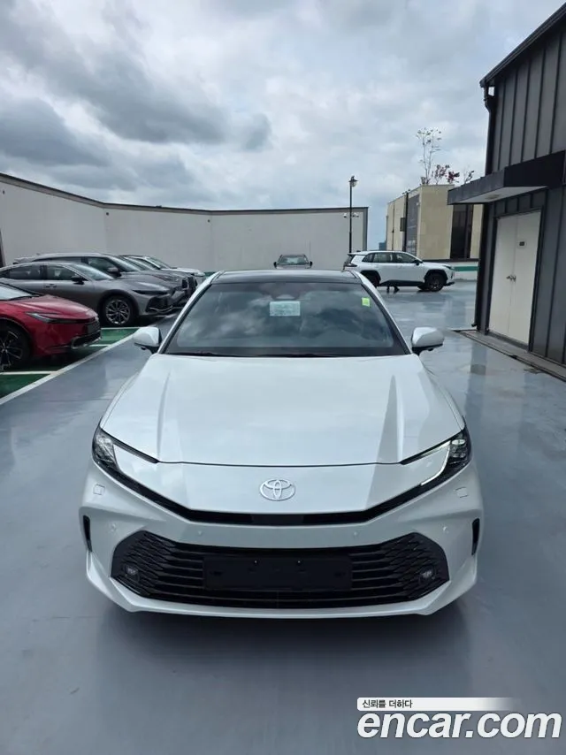 Toyota Camry (XV80) 2.5 XLE Premium Hybrid