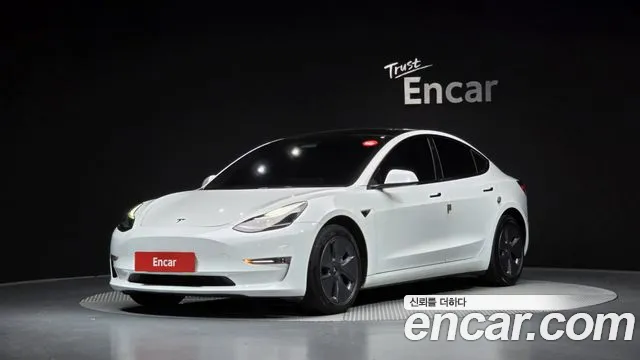 Tesla 3 AWD
