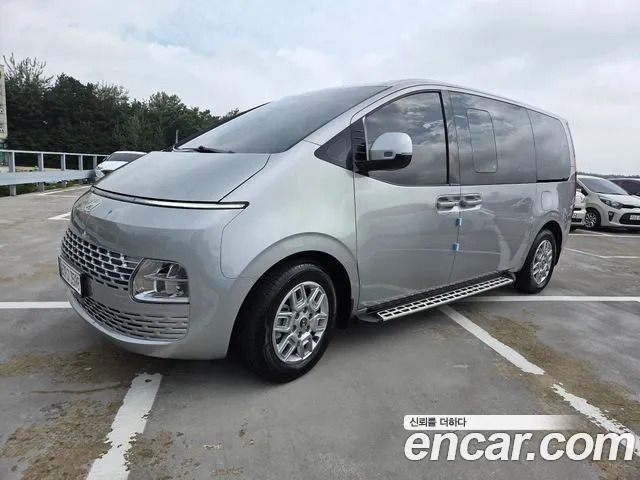 Hyundai Staria L3.5 5