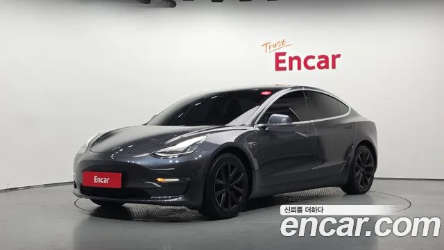 Tesla 3 AWD