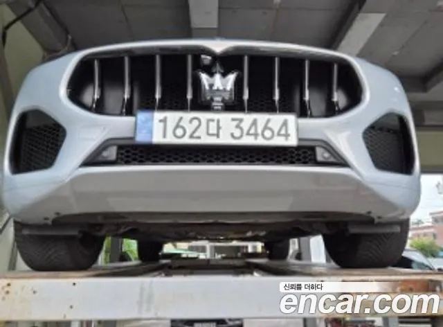 Maserati 2.0 AWD GT