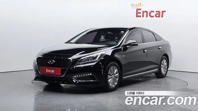 Hyundai LF Sonata Hybrid 2.0 HEV
