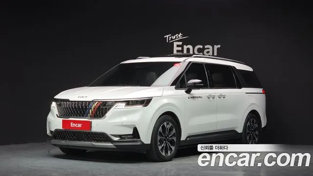 Kia Carnival 4 Gasoline 7 Signature