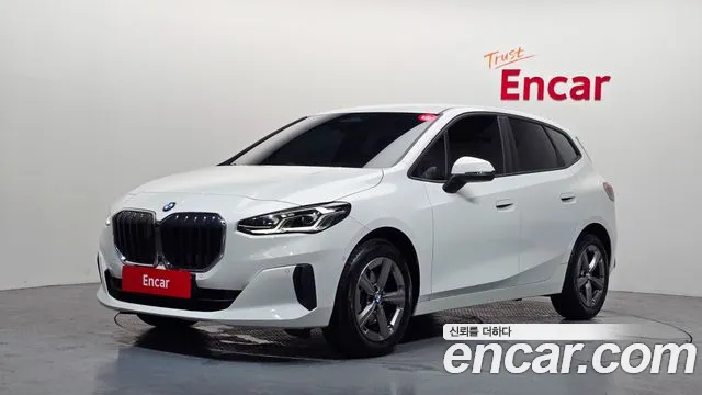 BMW 2 (U06) 220i