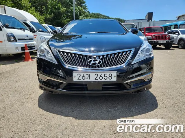 Hyundai Grandeur HG HG240