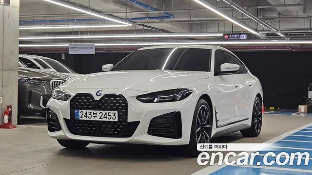 BMW 4 (G22) 420i M