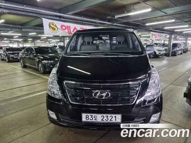 Hyundai Grand Starex 3