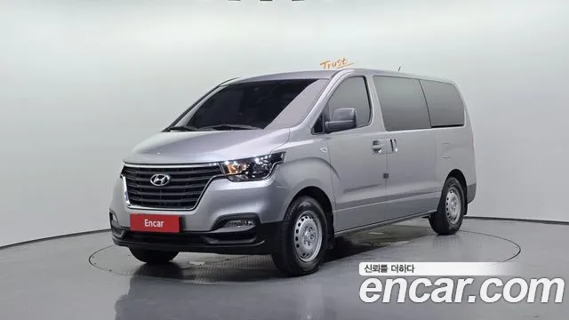 Hyundai The New Grand Starex 3