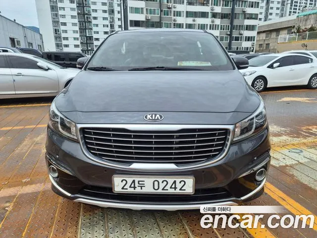 Kia All New Carnival 9 Prestige