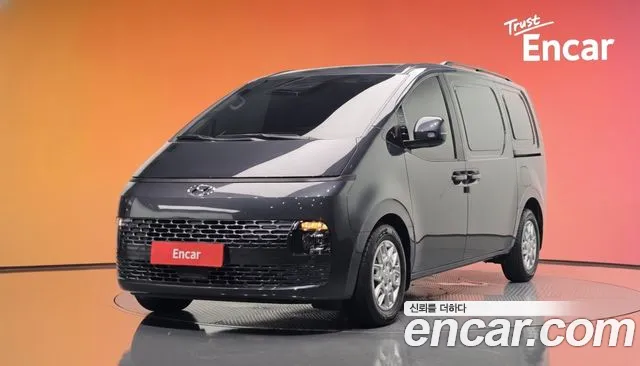 Hyundai Staria 3
