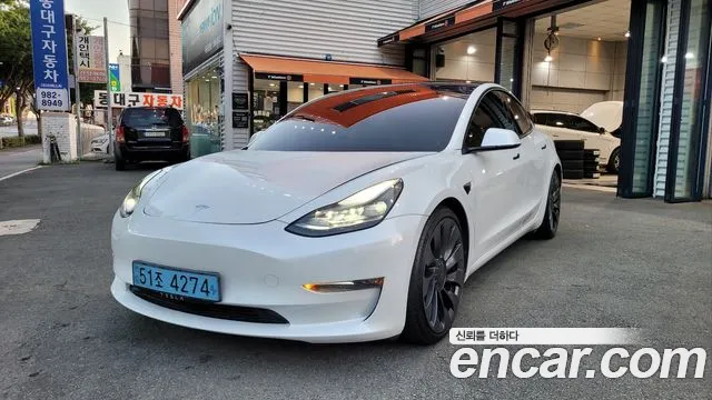 Tesla 3 AWD