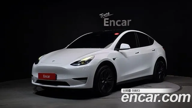 Tesla Y RWD