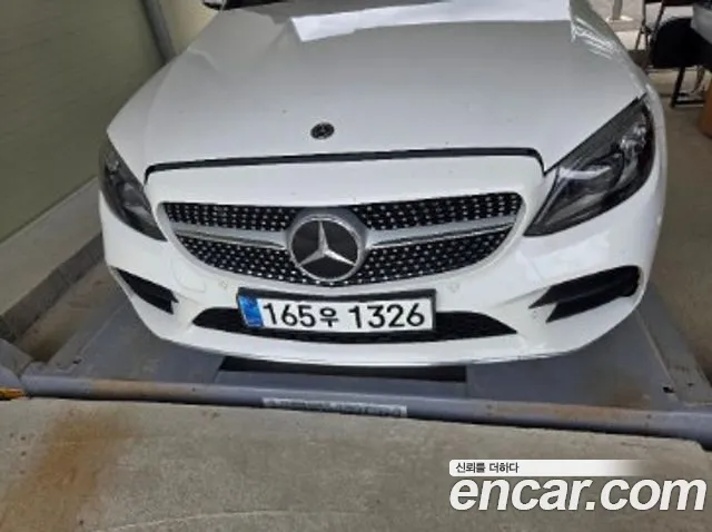 Mercedes-Benz C- W205 C200