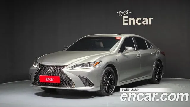 Lexus ES300h 7 F-Sport