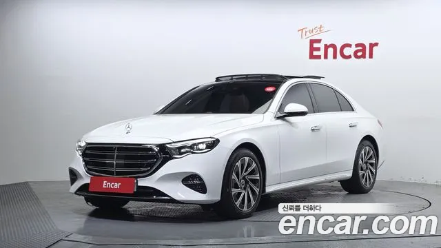 Mercedes-Benz E- W214 E300 4MATIC Exclusive