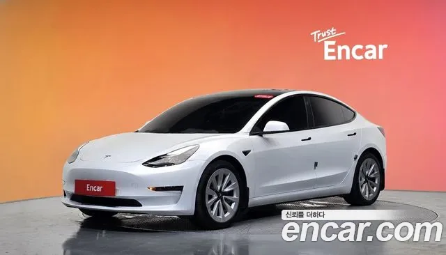 Tesla 3 RWD