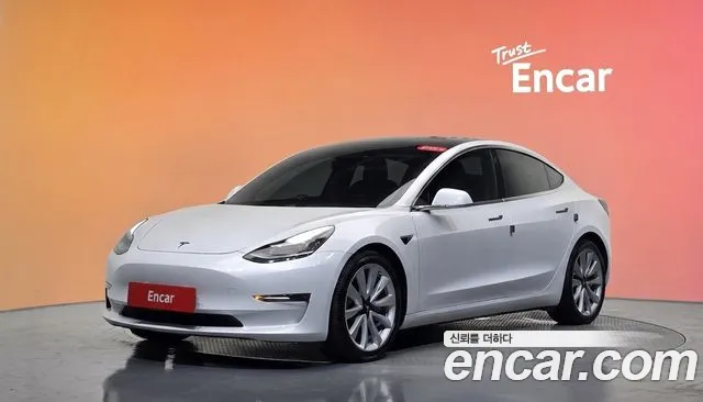 Tesla 3 AWD