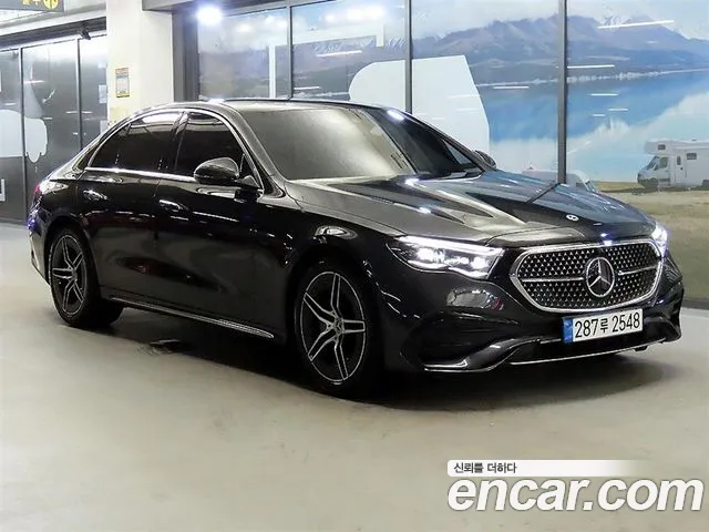 Mercedes-Benz E- W214 E300 4MATIC AMG Line