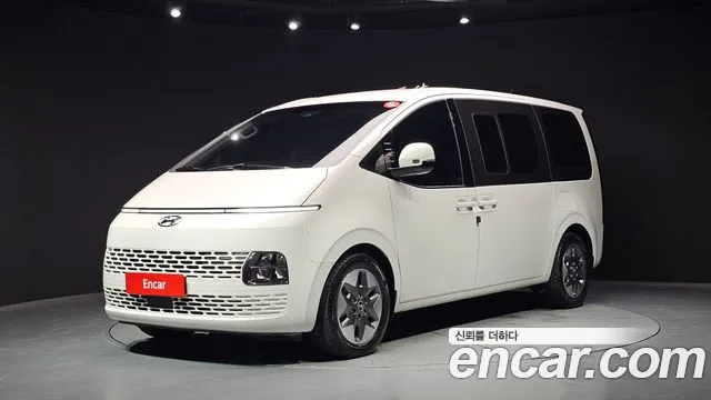 Hyundai Staria 4WD 9