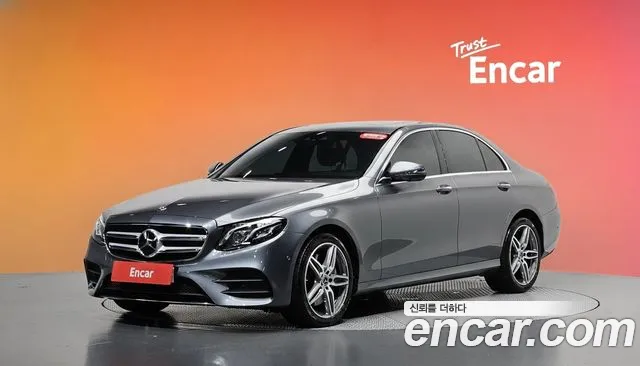 Mercedes-Benz E- W213 E300 4MATIC AMG Line