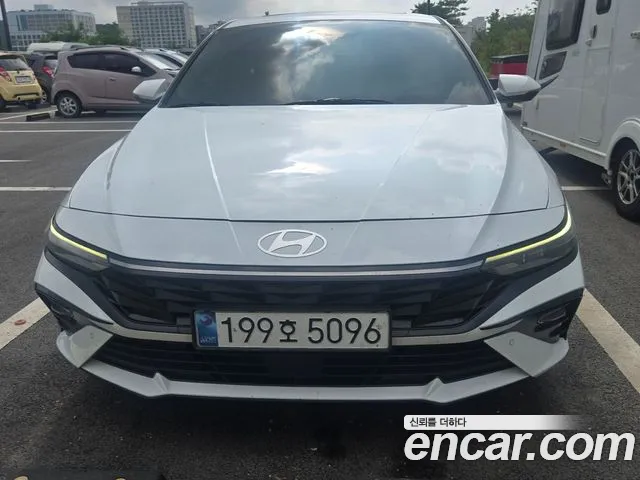 Hyundai The New Avante Hybrid (CN7)