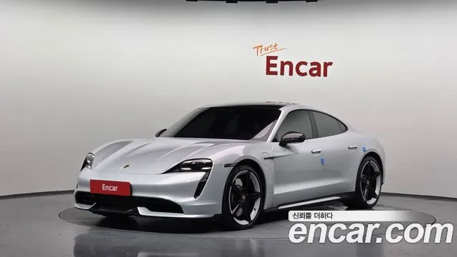 Porsche Taycan Turbo
