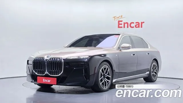 BMW 7 (G70) 740i xDrive M
