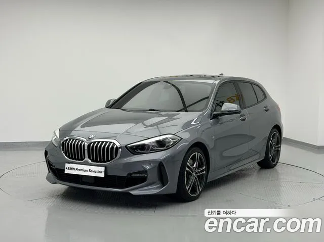 BMW 1 (F40) 120i M