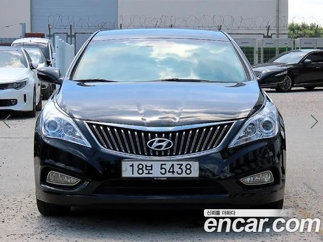 Hyundai Grandeur HG HG240