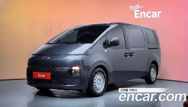 Hyundai Staria 3