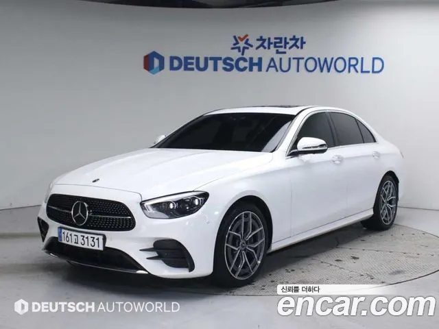 Mercedes-Benz E- W213 E220d 4MATIC AMG Line