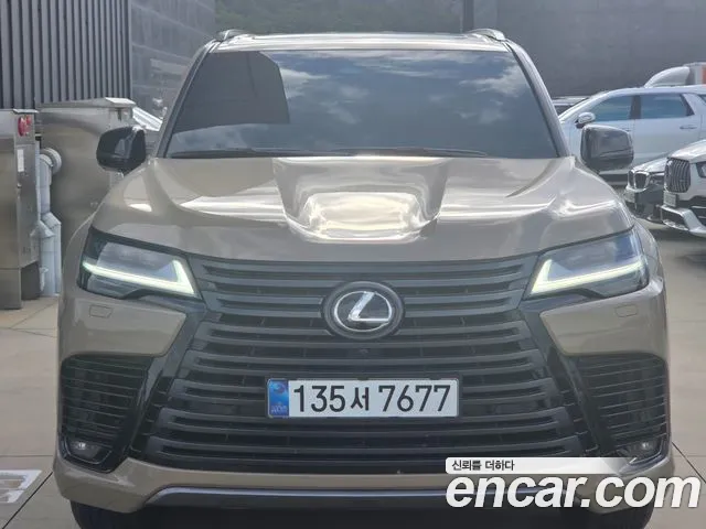 Lexus LX 4 700h