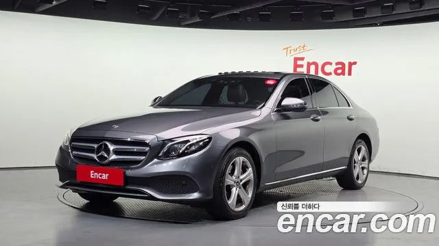 Mercedes-Benz E- W213 E220d 4MATIC