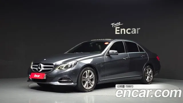Mercedes-Benz E- W212 E220