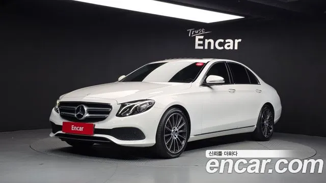Mercedes-Benz E- W213 E200
