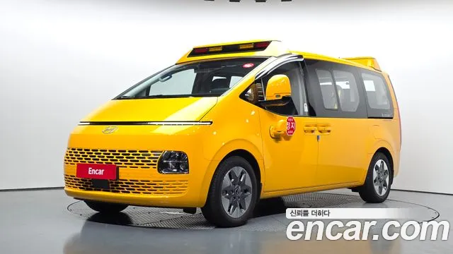 Hyundai Staria L3.5 15