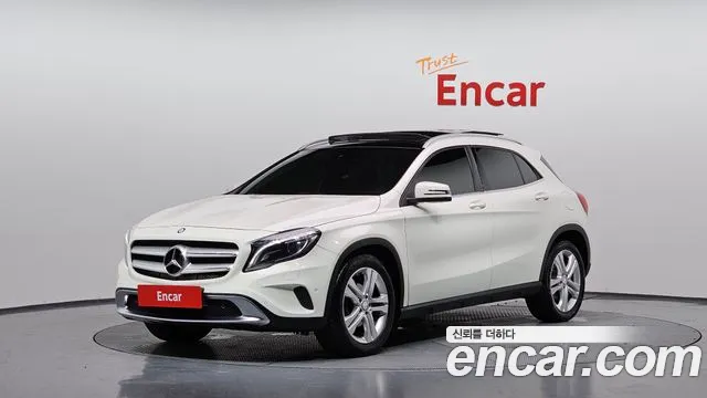 Mercedes-Benz GLA- X156 GLA200 d