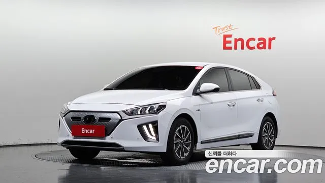 Hyundai The New Q